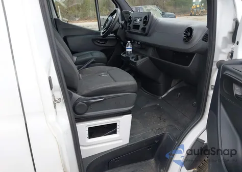 2019 Mercedes-Benz Sprinter 2500 Standard Roof V6 z USA, uszkodzony, nr VIN WD3PF0CD5KP055348